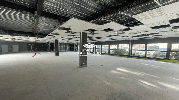 Ma-Cabane - Location Local commercial Éguilles, 380 m²