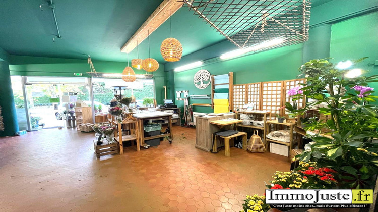 Ma-Cabane - Location Local commercial Élancourt, 55 m²