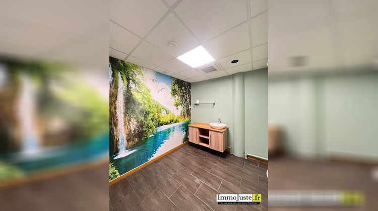 Ma-Cabane - Location Local commercial Élancourt, 50 m²