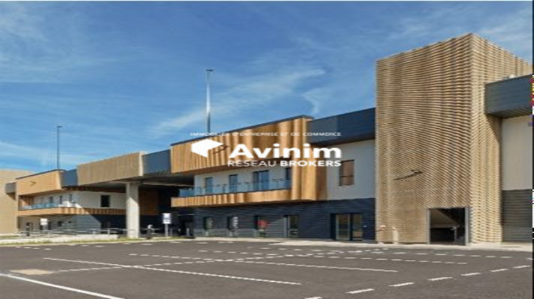 Ma-Cabane - Location Local commercial Élancourt, 542 m²