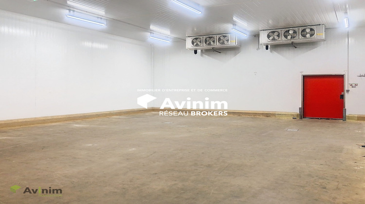 Ma-Cabane - Location Local commercial Éloyes, 615 m²