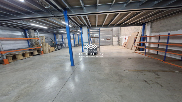 Ma-Cabane - Location Local commercial Émerainville, 374 m²