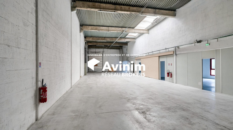 Ma-Cabane - Location Local commercial Éragny, 645 m²