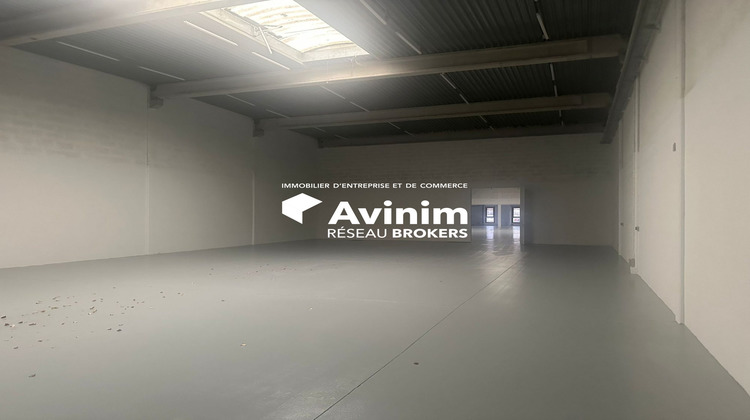 Ma-Cabane - Location Local commercial Éragny, 366 m²