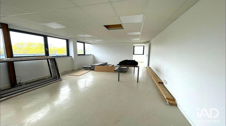 Ma-Cabane - Location Local commercial Évry-Courcouronnes, 179 m²