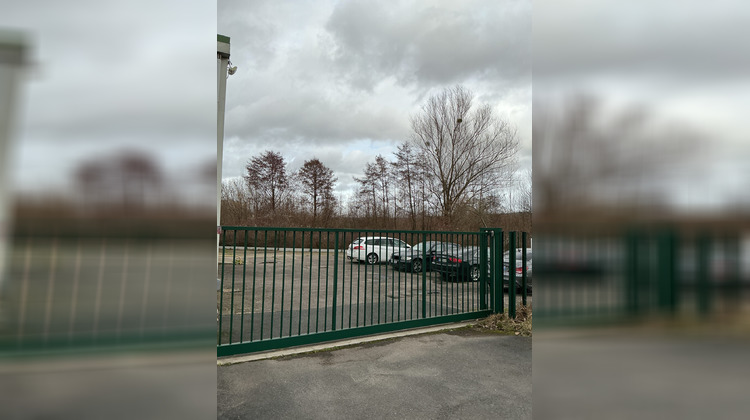 Ma-Cabane - Location Local commercial Acquigny, 340 m²