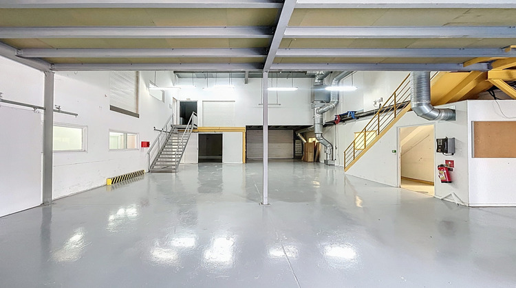 Ma-Cabane - Location Local commercial Afa, 1340 m²