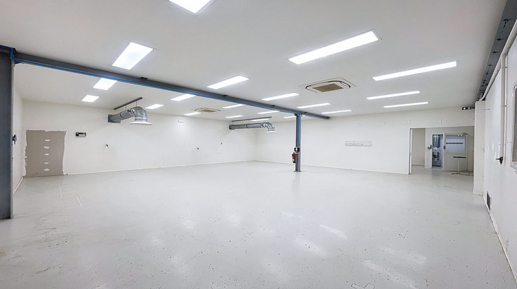 Ma-Cabane - Location Local commercial Afa, 1340 m²