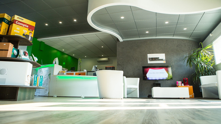 Ma-Cabane - Location Local commercial AIRE-SUR-L'ADOUR, 107 m²