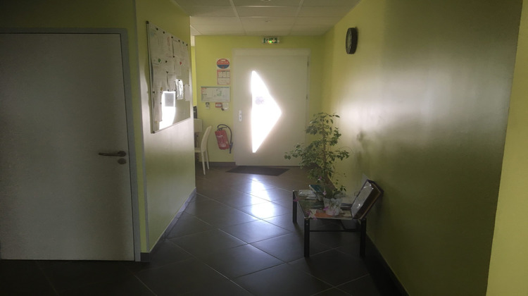 Ma-Cabane - Location Local commercial Aiserey, 200 m²