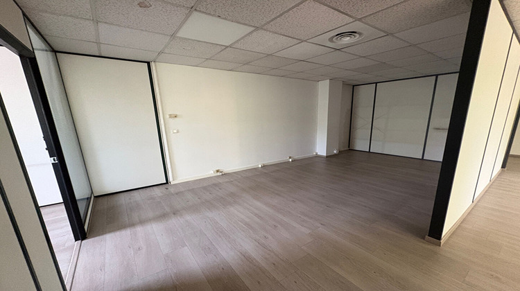 Ma-Cabane - Location Local commercial AIX-EN-PROVENCE, 76 m²