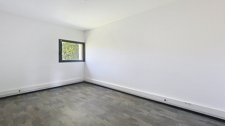 Ma-Cabane - Location Local commercial AIX-EN-PROVENCE, 130 m²