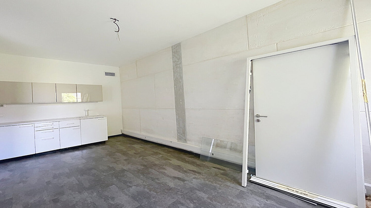 Ma-Cabane - Location Local commercial AIX-EN-PROVENCE, 130 m²