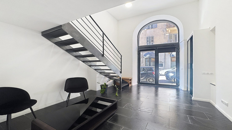 Ma-Cabane - Location Local commercial Ajaccio, 76 m²