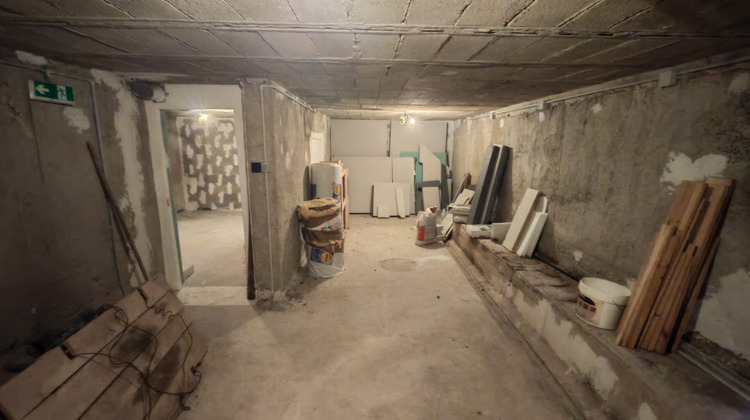 Ma-Cabane - Location Local commercial AJACCIO, 97 m²