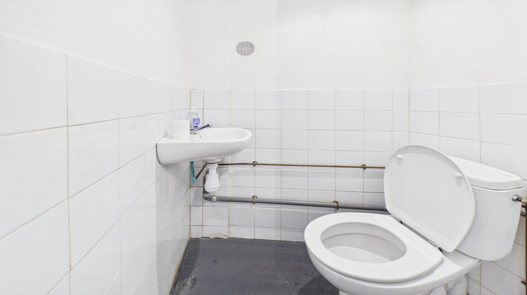 Ma-Cabane - Location Local commercial Ajaccio, 32 m²