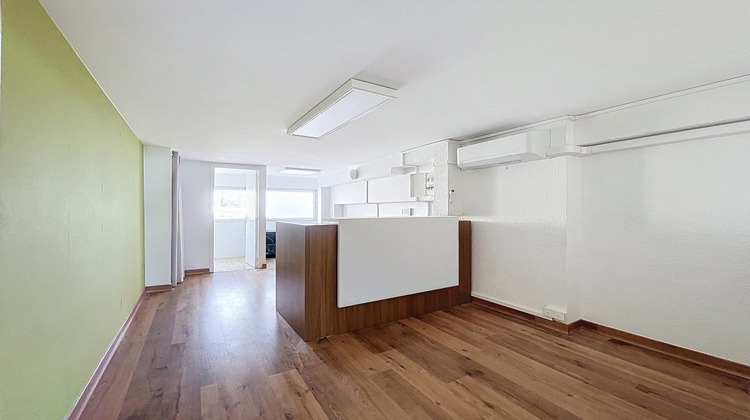 Ma-Cabane - Location Local commercial Ajaccio, 75 m²