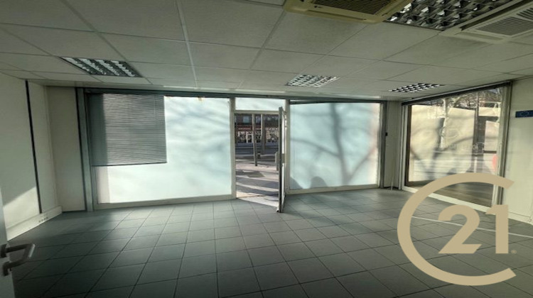 Ma-Cabane - Location Local commercial Albi, 175 m²
