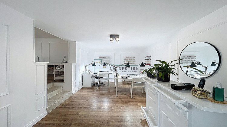 Ma-Cabane - Location Local commercial AMBAZAC, 58 m²