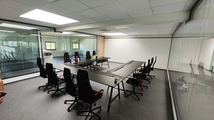 Ma-Cabane - Location Local commercial ANDREZIEUX-BOUTHEON, 660 m²