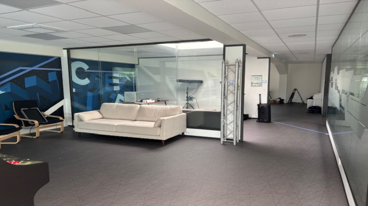 Ma-Cabane - Location Local commercial ANDREZIEUX-BOUTHEON, 858 m²