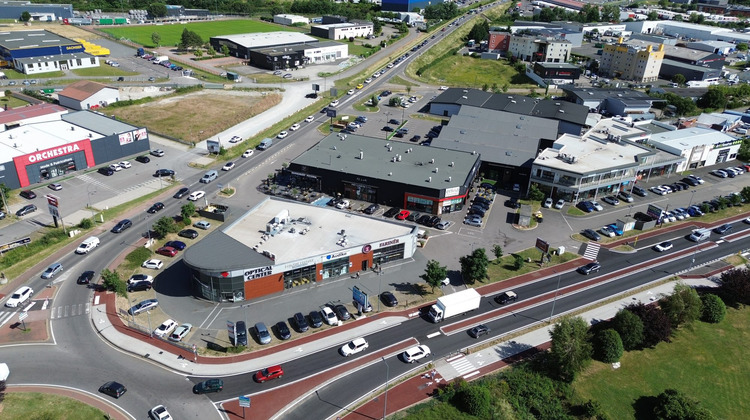 Ma-Cabane - Location Local commercial Andrézieux-Bouthéon, 550 m²
