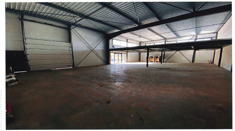 Ma-Cabane - Location Local commercial Andrézieux-Bouthéon, 415 m²