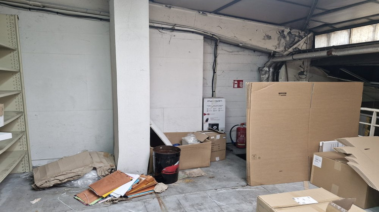 Ma-Cabane - Location Local commercial Angoulême, 715 m²