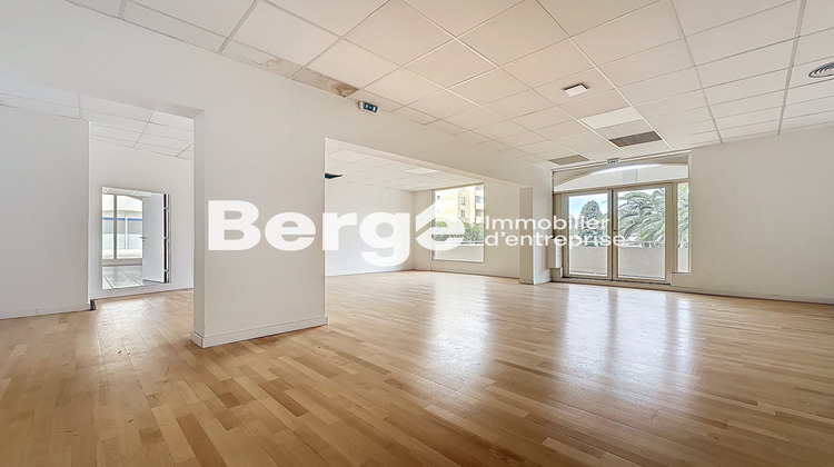 Ma-Cabane - Location Local commercial Antibes, 262 m²
