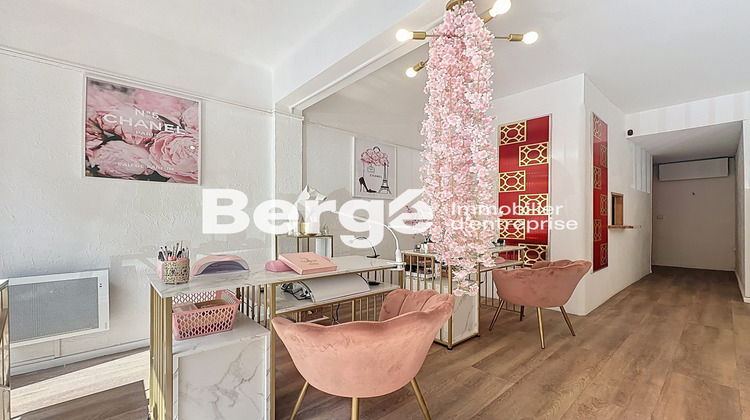 Ma-Cabane - Location Local commercial Antibes, 74 m²