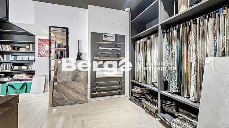 Ma-Cabane - Location Local commercial Antibes, 75 m²