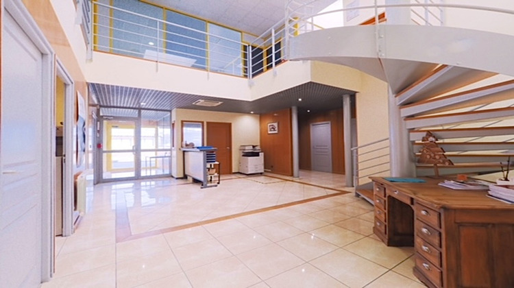 Ma-Cabane - Location Local commercial ARBENT, 400 m²