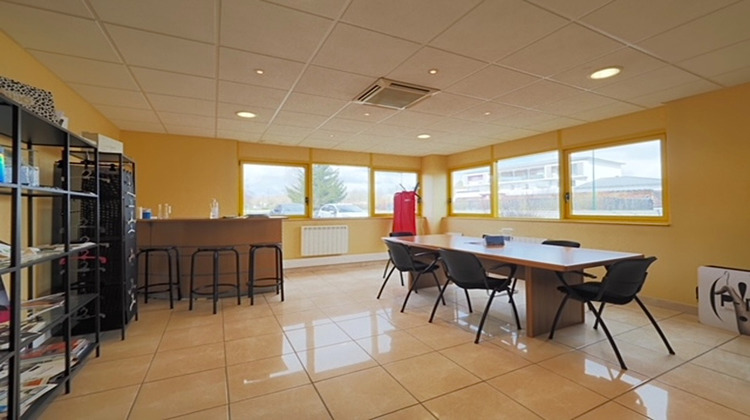 Ma-Cabane - Location Local commercial ARBENT, 400 m²