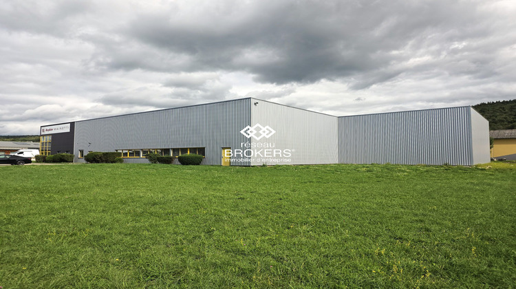 Ma-Cabane - Location Local commercial Arbent, 1600 m²