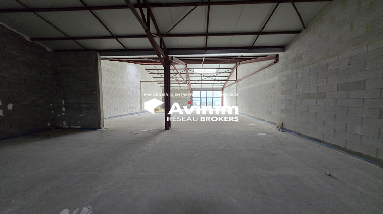 Ma-Cabane - Location Local commercial Arbent, 290 m²