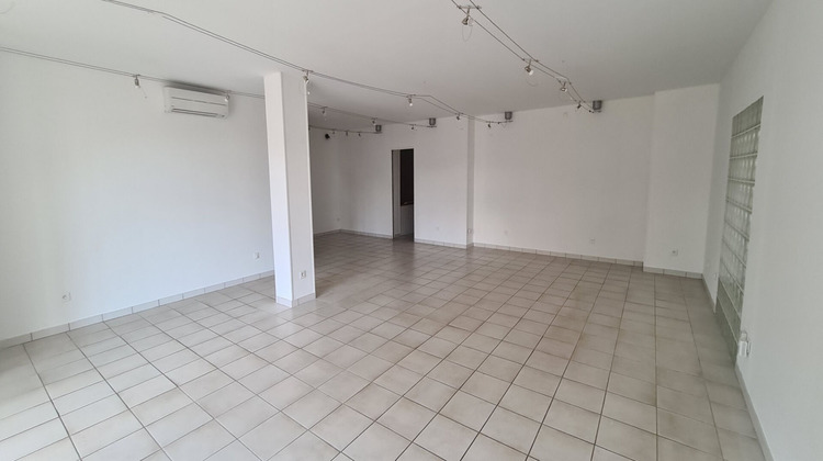 Ma-Cabane - Location Local commercial ARC-SUR-TILLE, 104 m²