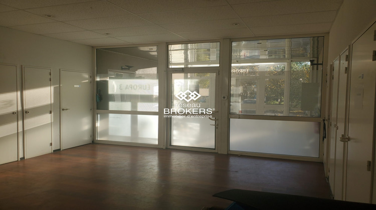 Ma-Cabane - Location Local commercial Archamps, 294 m²