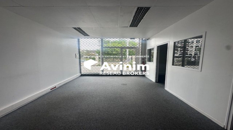 Ma-Cabane - Location Local commercial Argenteuil, 950 m²