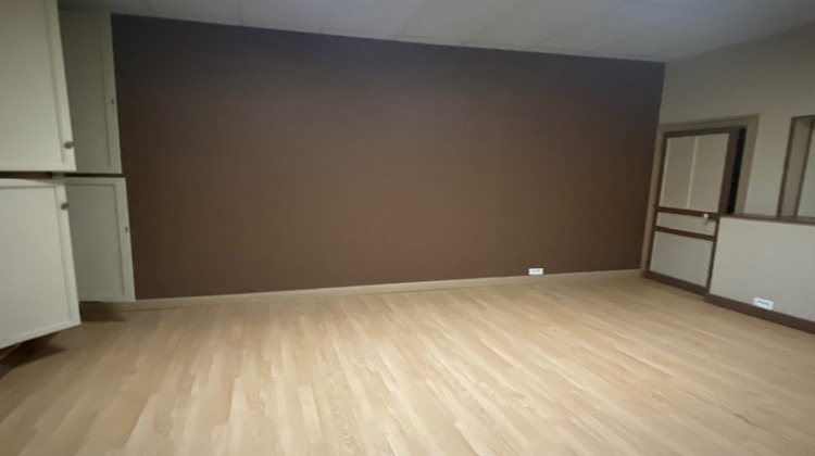 Ma-Cabane - Location Local commercial ARGENTON-SUR-CREUSE, 97 m²