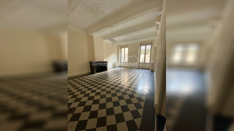 Ma-Cabane - Location Local commercial ARLES, 77 m²