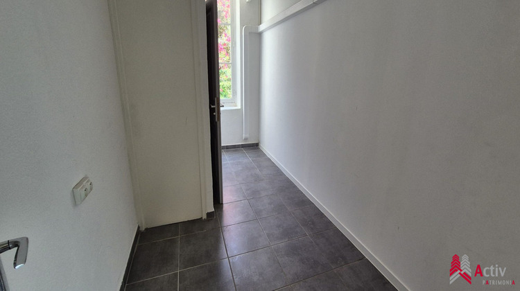 Ma-Cabane - Location Local commercial Arles, 55 m²