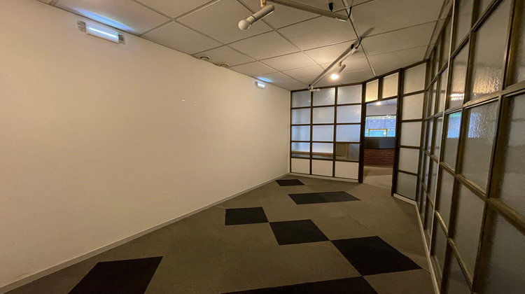 Ma-Cabane - Location Local commercial ARMENTIERES, 135 m²