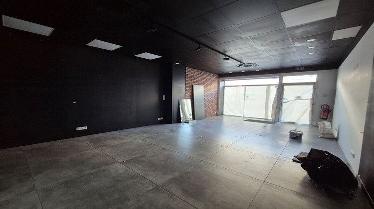 Ma-Cabane - Location Local commercial ARMENTIERES, 76 m²