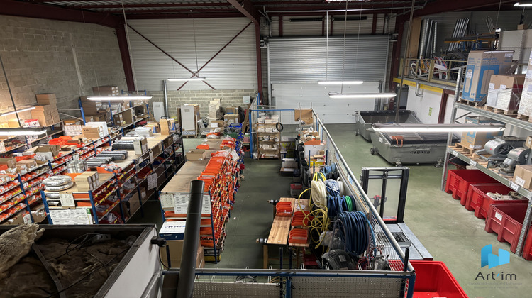 Ma-Cabane - Location Local commercial Arnage, 580 m²