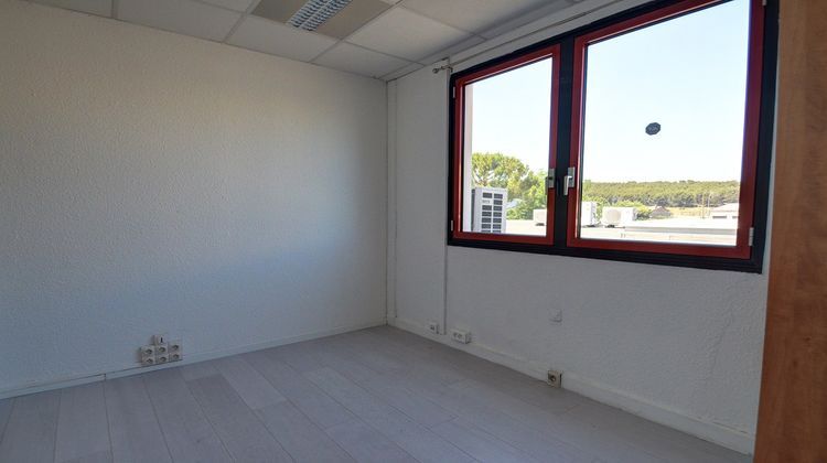 Ma-Cabane - Location Local commercial Aubagne, 40 m²