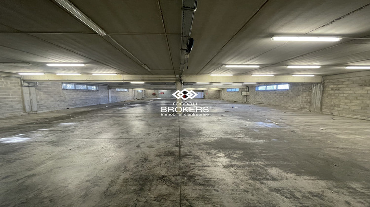 Ma-Cabane - Location Local commercial Aubagne, 900 m²