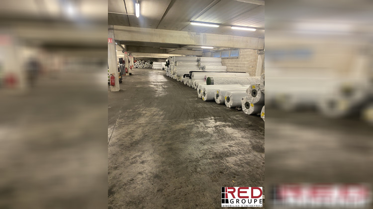 Ma-Cabane - Location Local commercial Aubagne, 2100 m²