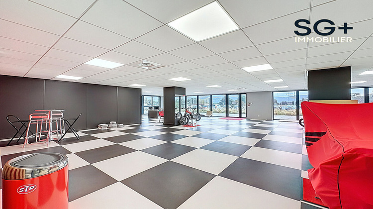 Ma-Cabane - Location Local commercial AUBAGNE, 203 m²