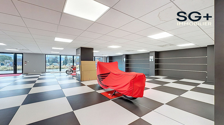 Ma-Cabane - Location Local commercial AUBAGNE, 203 m²