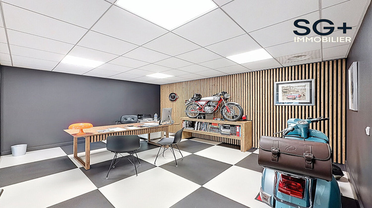 Ma-Cabane - Location Local commercial AUBAGNE, 203 m²